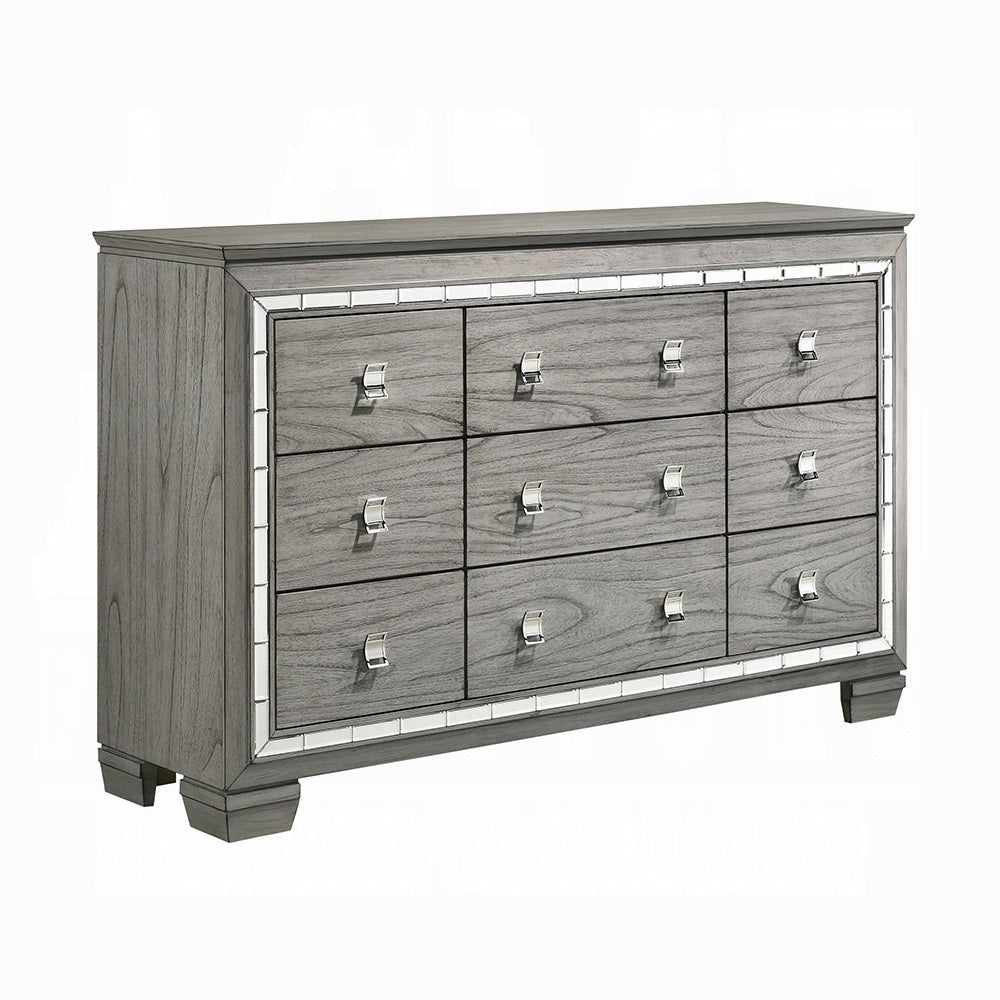 Antares Dresser