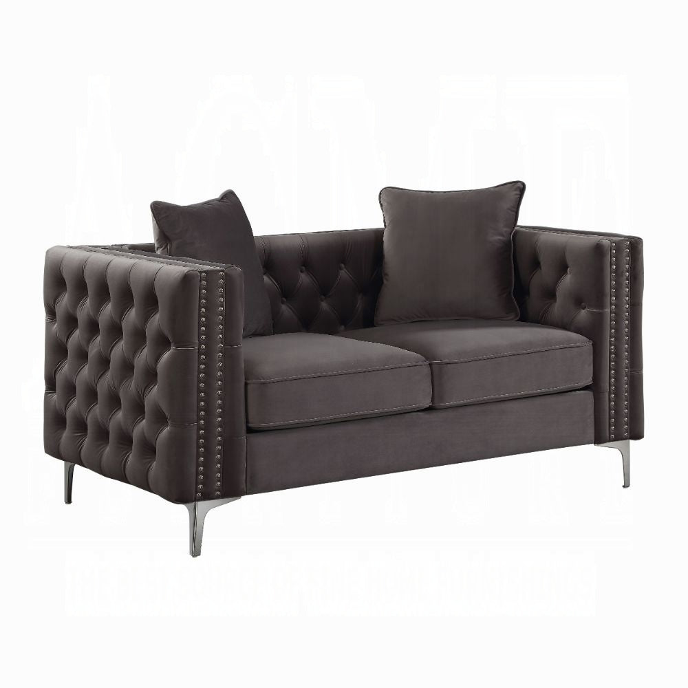 Gillian II Loveseat