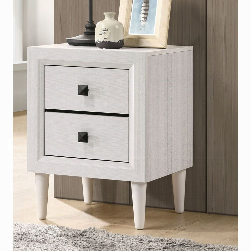 Oaklee Accent Table