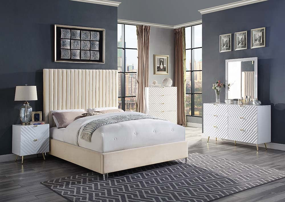 Edzia Queen Bed