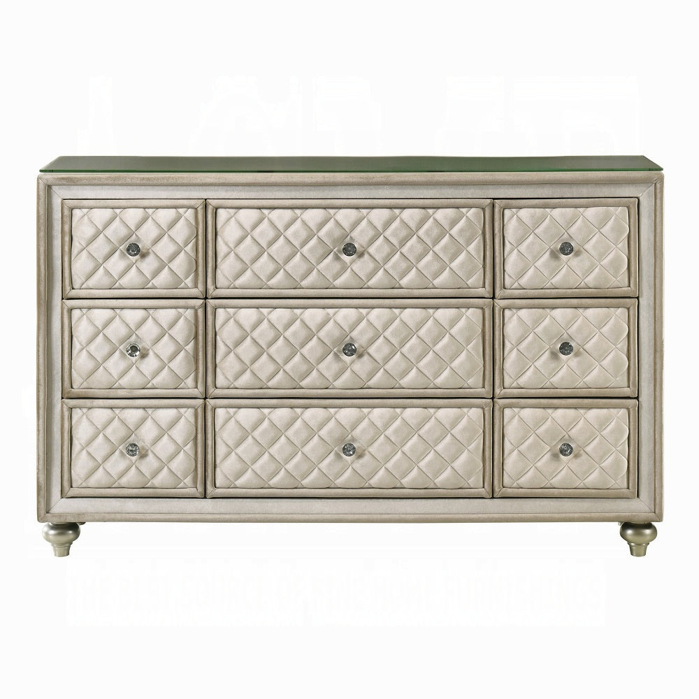 Lucienne Dresser